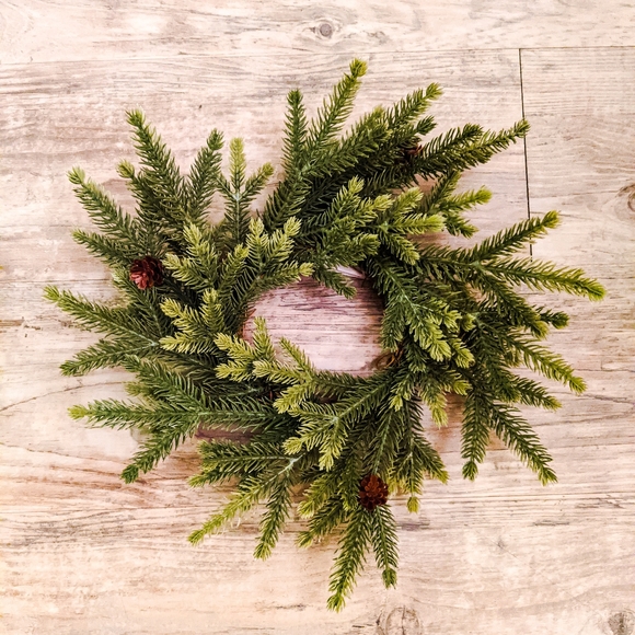 Christmas Holiday Candle Holder Wreath Centerpiece - Picture 2 of 2